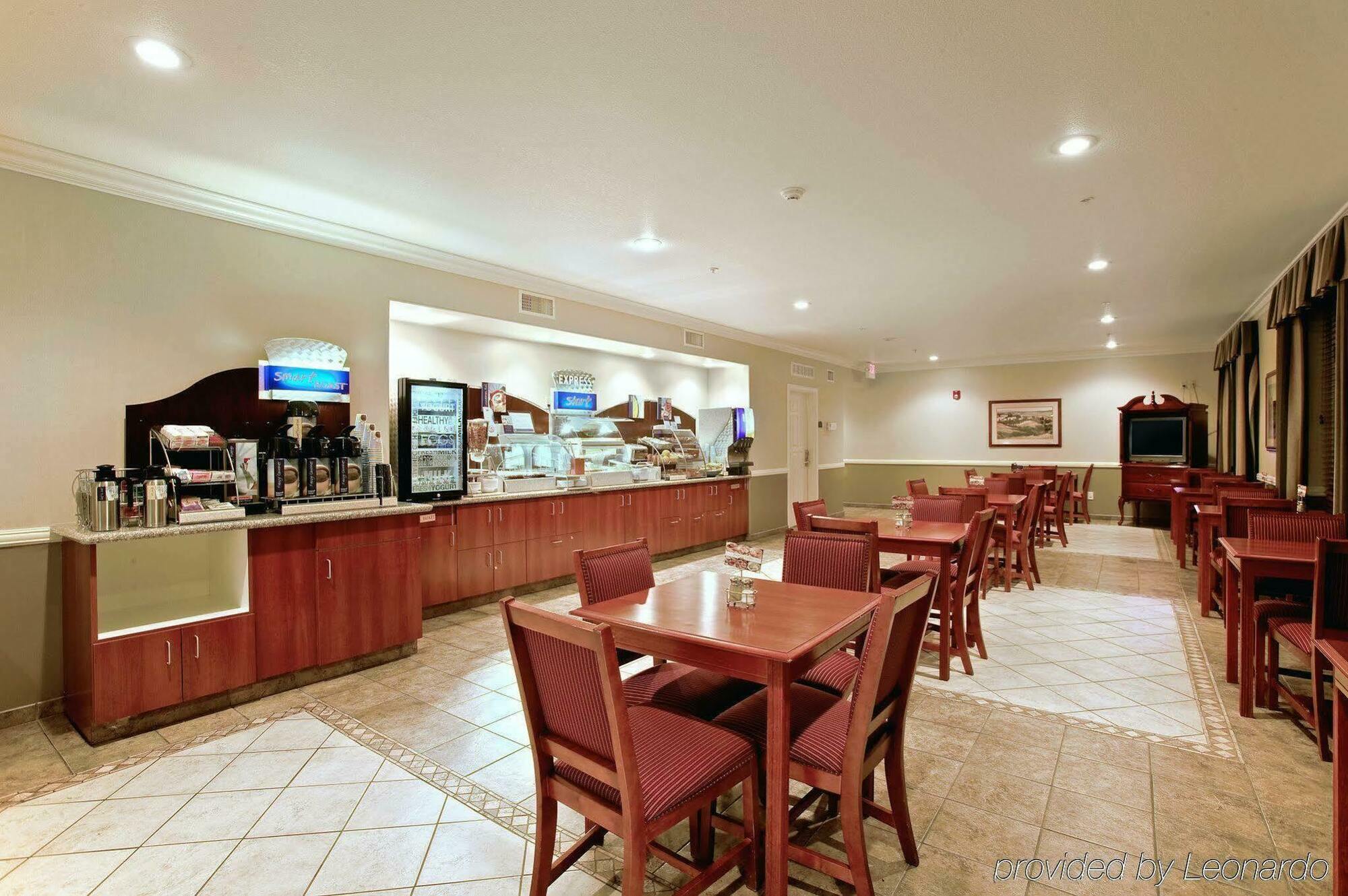 Holiday Inn Express Lancaster By Ihg Exterior foto